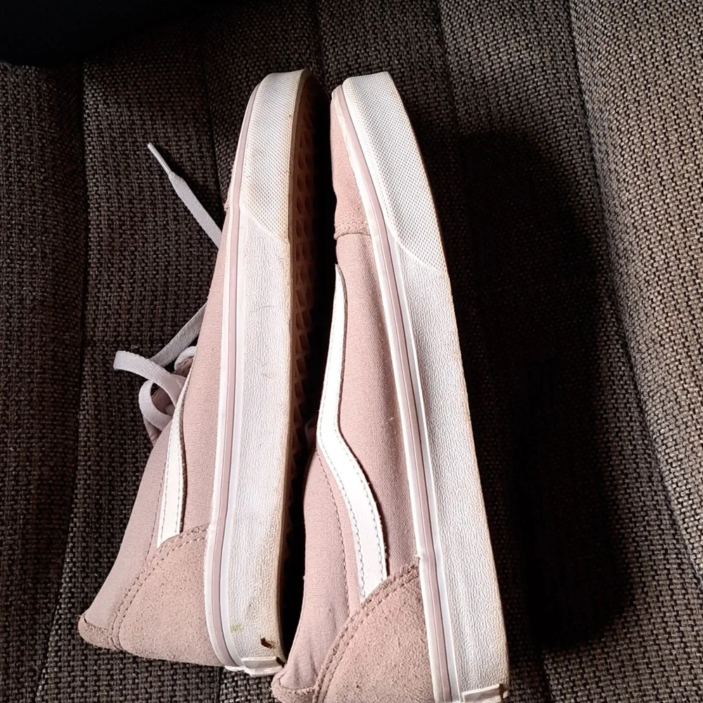 Vans - Picture 5 of 7